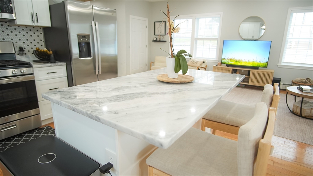 9 Hall Street Webster, MA 01570 - Photo 2 of 37