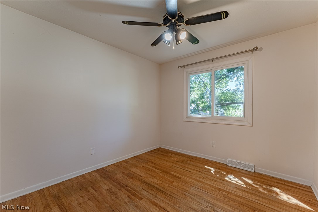 832 Trebisky Road Cleveland, OH 44121 - Photo 26 of 31