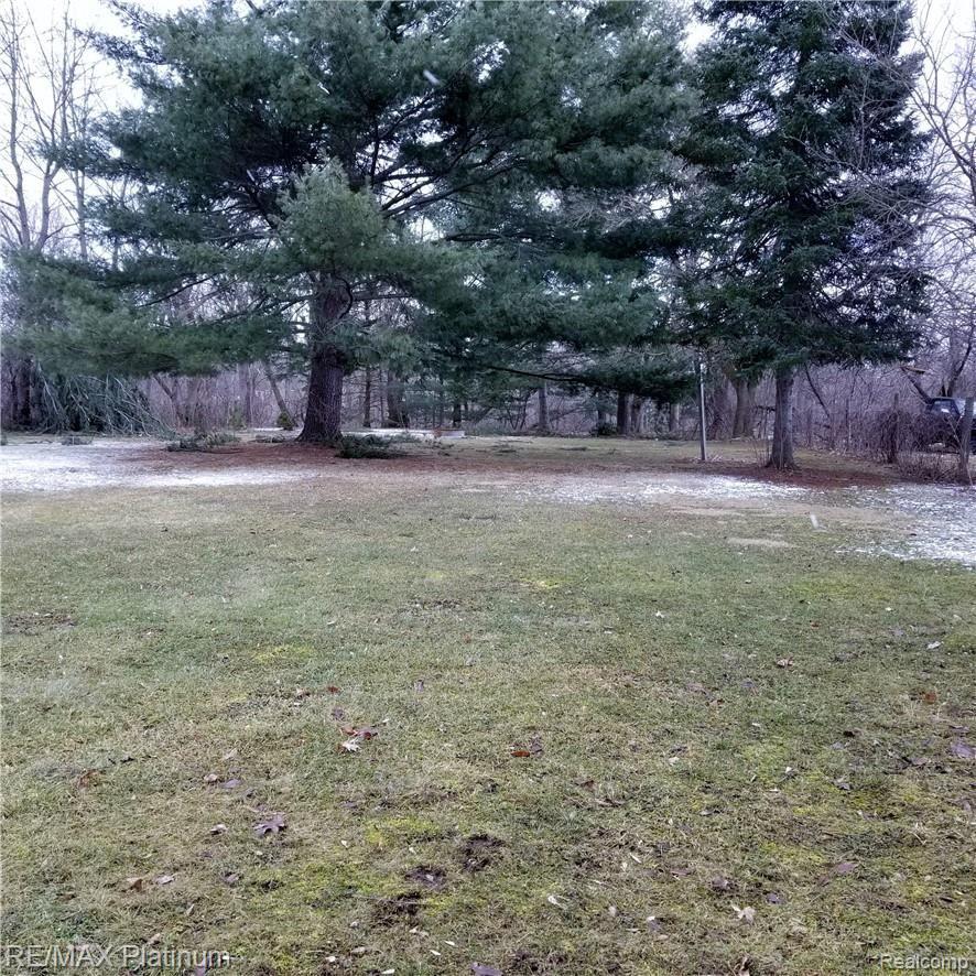 2364 North Linden Road Flint, MI 48504 - Photo 8 of 34 20190316_135937.jpg
