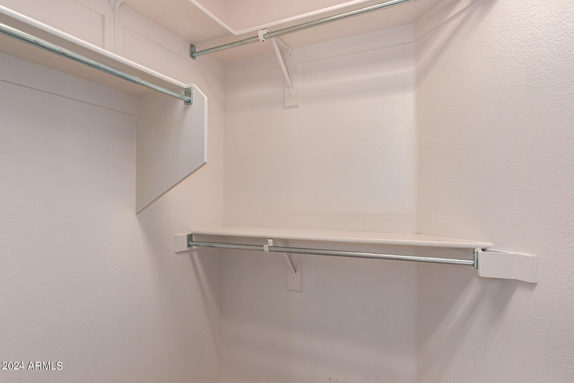 4333 South Rim Court Gilbert, AZ 85297 - Photo 15 of 77 17 - South Rim