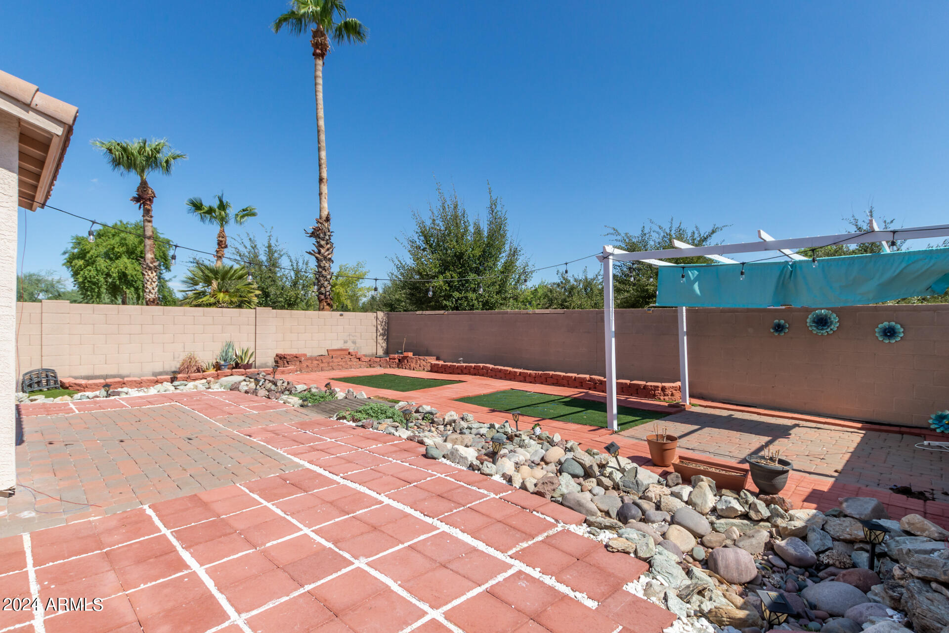 4333 South Rim Court Gilbert, AZ 85297 - Photo 23 of 77 a view of a tennis court