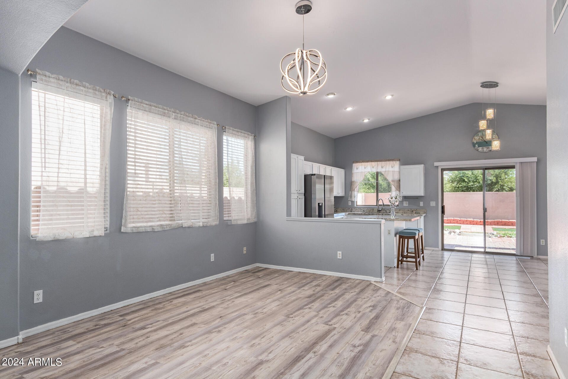 4333 South Rim Court Gilbert, AZ 85297 - Photo 7 of 77 07 - South Rim