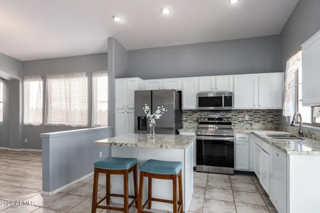 $2,190 | 4333 South Rim Court, Gilbert, AZ 85297