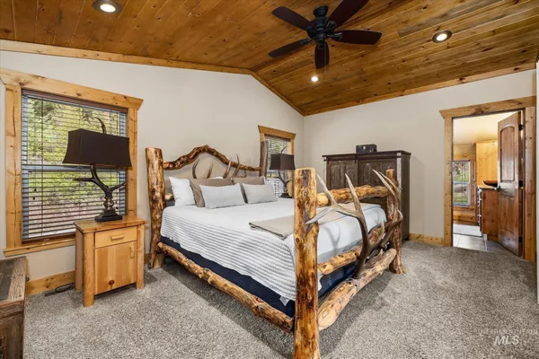 $699,900 | 15 Starview Drive, Garden Valley, ID 83622