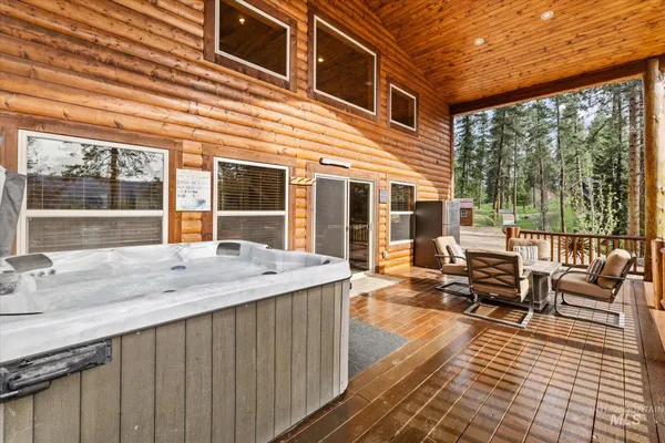 $699,900 | 15 Starview Drive, Garden Valley, ID 83622