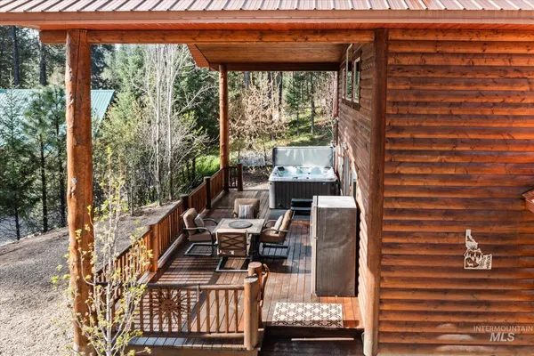 $699,900 | 15 Starview Drive, Garden Valley, ID 83622