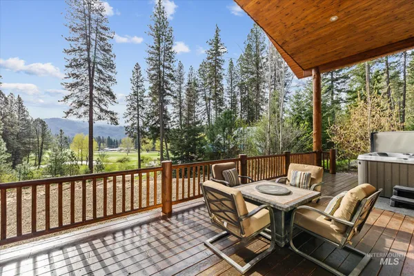 $699,900 | 15 Starview Drive, Garden Valley, ID 83622