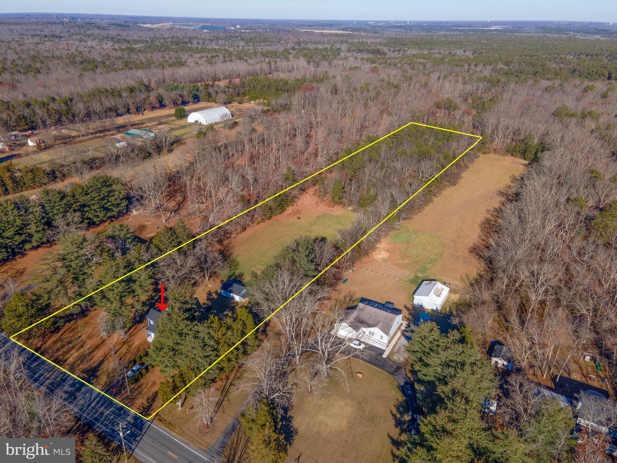 960 Carmel Road Millville, NJ 08332 - Photo 33 of 35 a view of a balcony with wooden floor and lake view