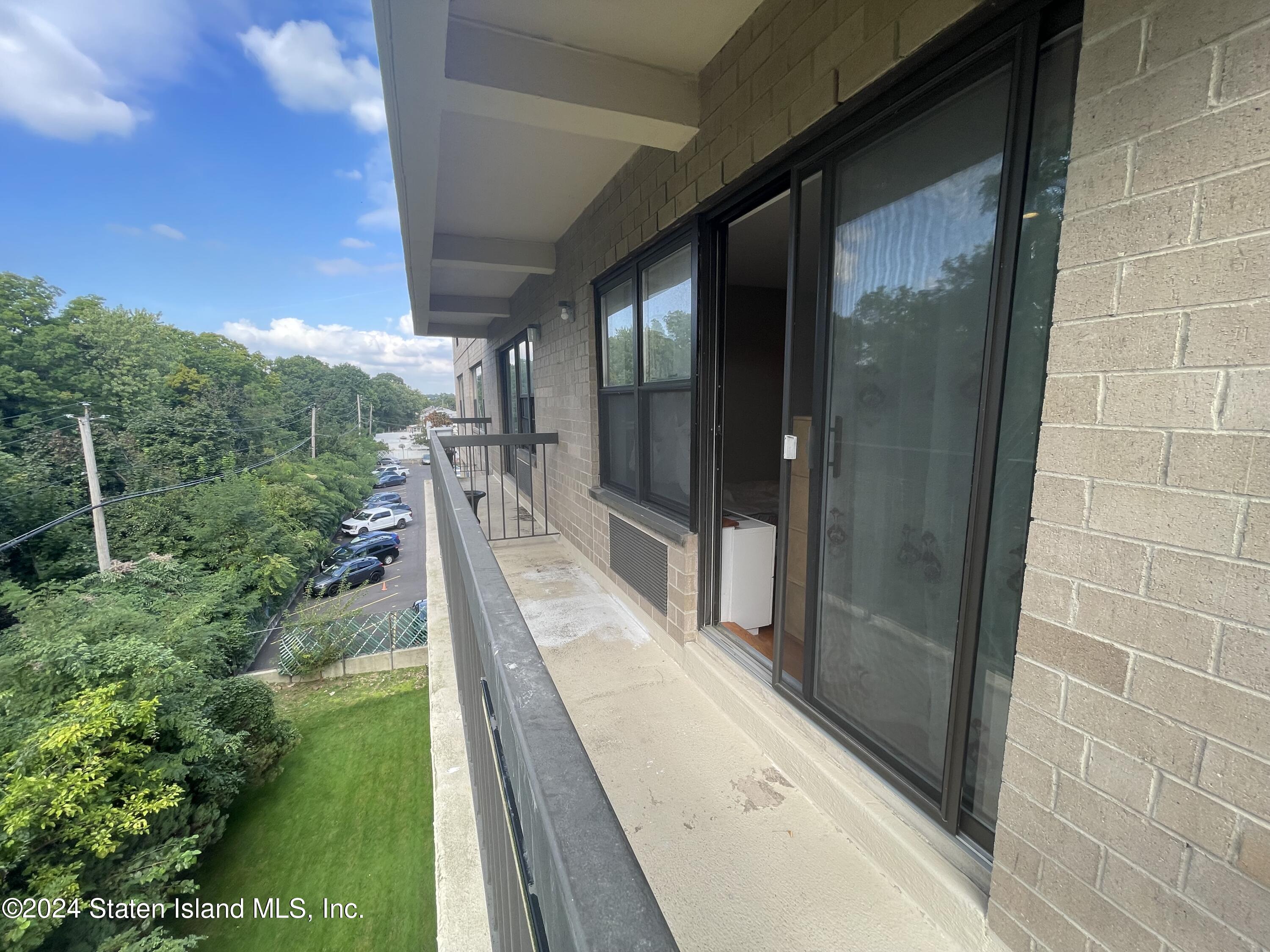 175 Zoe Street, Unit 5S Staten Island, NY 10305 - Photo 15 of 15 a view of a balcony