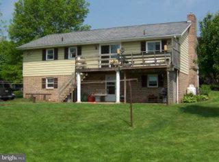 10 South Peartown Road Denver, PA 17517 - Photo 2 of 21 Gallery Image 2