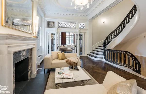 $100,000 | 15 West 68th Street | Upper West Side