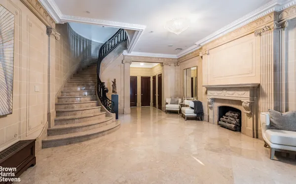 $100,000 | 15 West 68th Street | Upper West Side