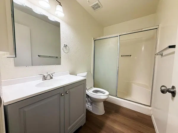 $2,195 | 5208 West Calavar Road, Glendale, AZ 85306