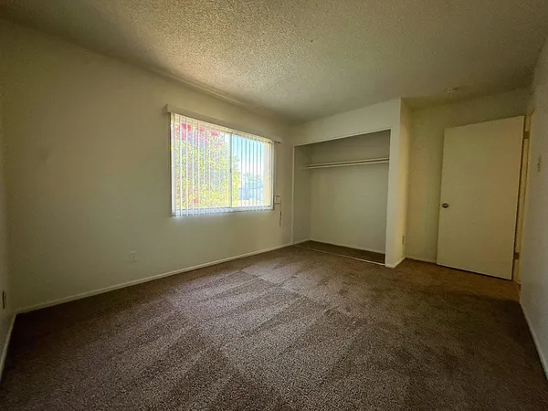 $2,195 | 5208 West Calavar Road, Glendale, AZ 85306