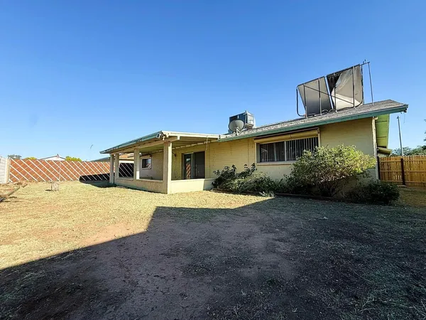 $2,195 | 5208 West Calavar Road, Glendale, AZ 85306