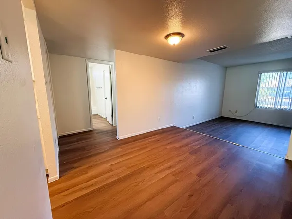 $2,195 | 5208 West Calavar Road, Glendale, AZ 85306
