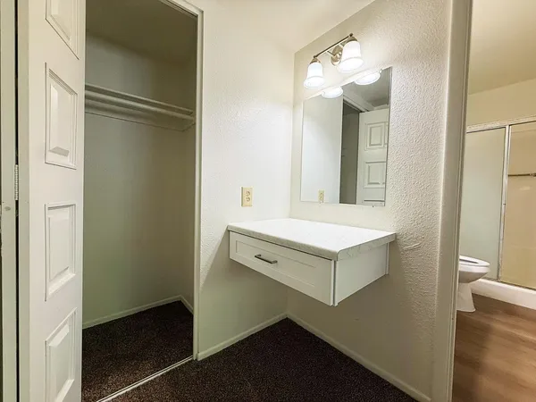 $2,195 | 5208 West Calavar Road, Glendale, AZ 85306