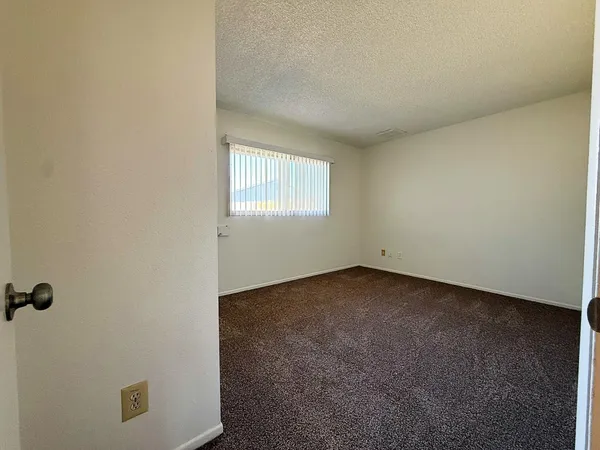 $2,195 | 5208 West Calavar Road, Glendale, AZ 85306