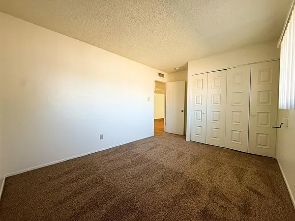 $2,195 | 5208 West Calavar Road, Glendale, AZ 85306