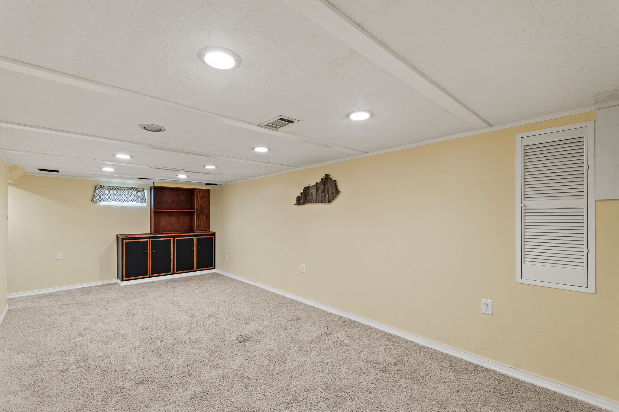 5889 Garden Road Florence, KY 41042 - Photo 11 of 17 Gallery Image 11