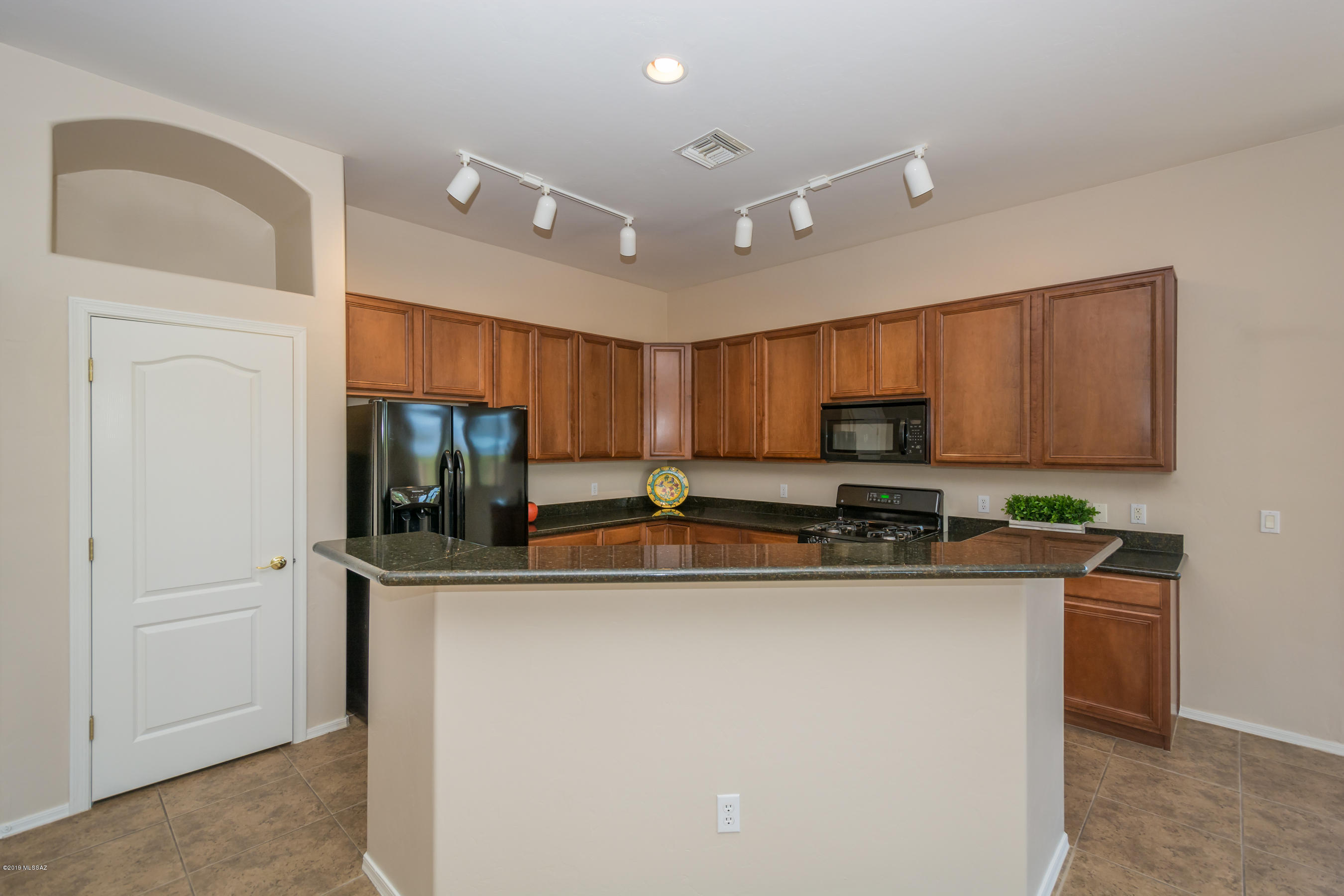 10846 South Heart Break Ridge Place Vail, AZ 85641 - Photo 16 of 49
