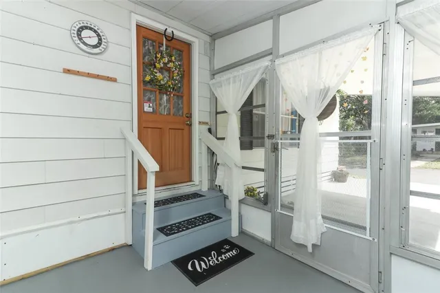 $93,500 | 411 La Vista Drive, Winter Springs, FL 32708