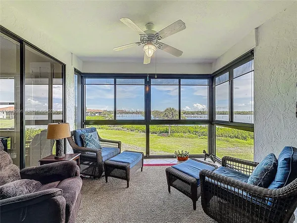 $419,500 | 6082 Southeast Landing Way, Unit 11, Stuart, FL 34997
