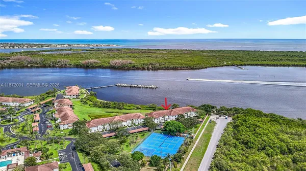 $419,500 | 6082 Southeast Landing Way, Unit 11, Stuart, FL 34997