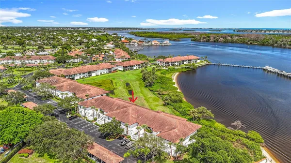 $419,500 | 6082 Southeast Landing Way, Unit 11, Stuart, FL 34997