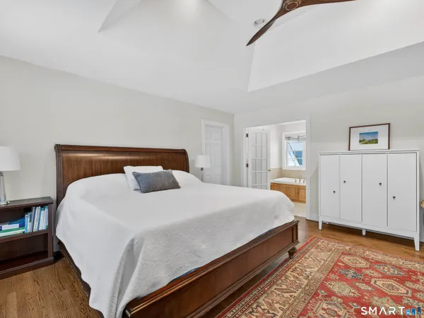 $989,900 | 17 Salem Hollow Lane, Salem, CT 06420