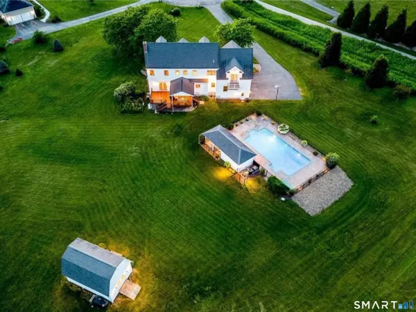 $989,900 | 17 Salem Hollow Lane, Salem, CT 06420