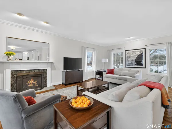 $989,900 | 17 Salem Hollow Lane, Salem, CT 06420