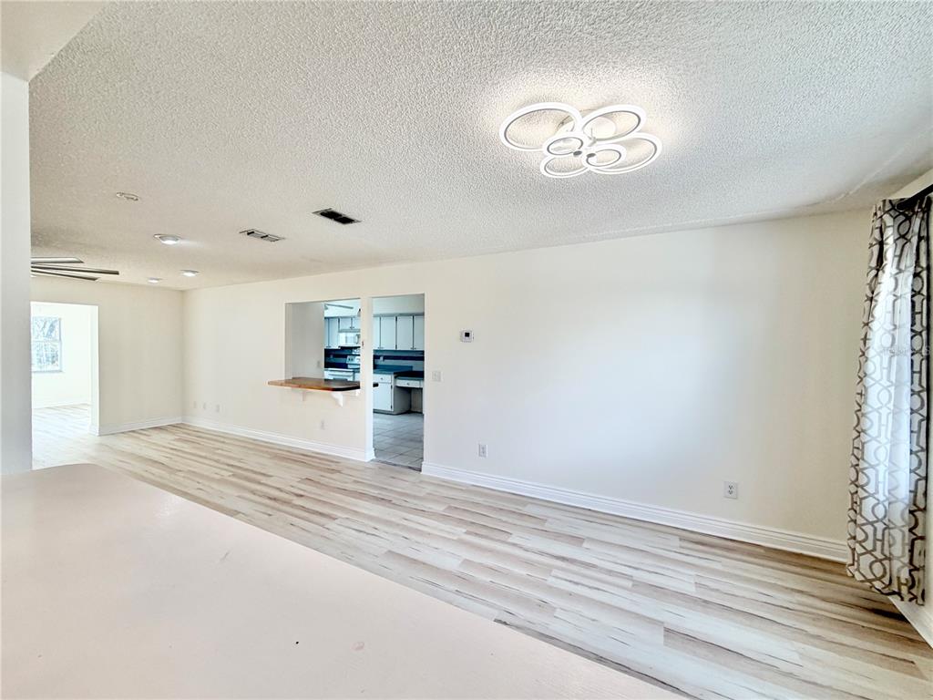 17469 Southwest 35th Ave Road Ocala, FL 34473 - Photo 4 of 37