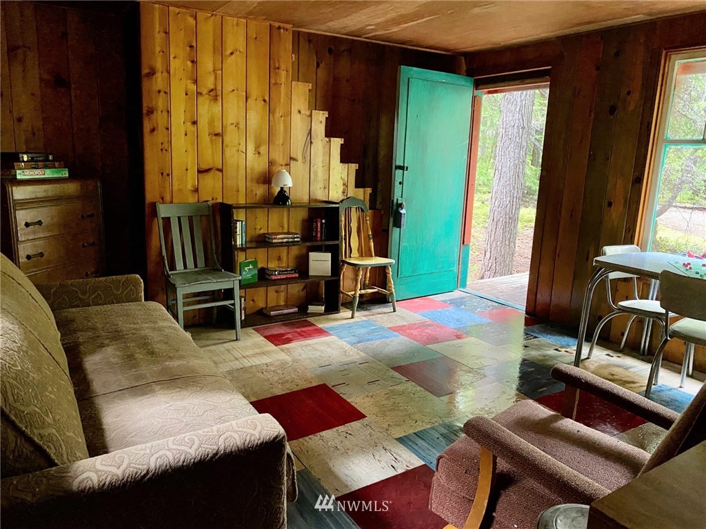 8711 Kachess Lake Road Easton, WA 98925 - Photo 10 of 24 a living room with furniture and wooden floor