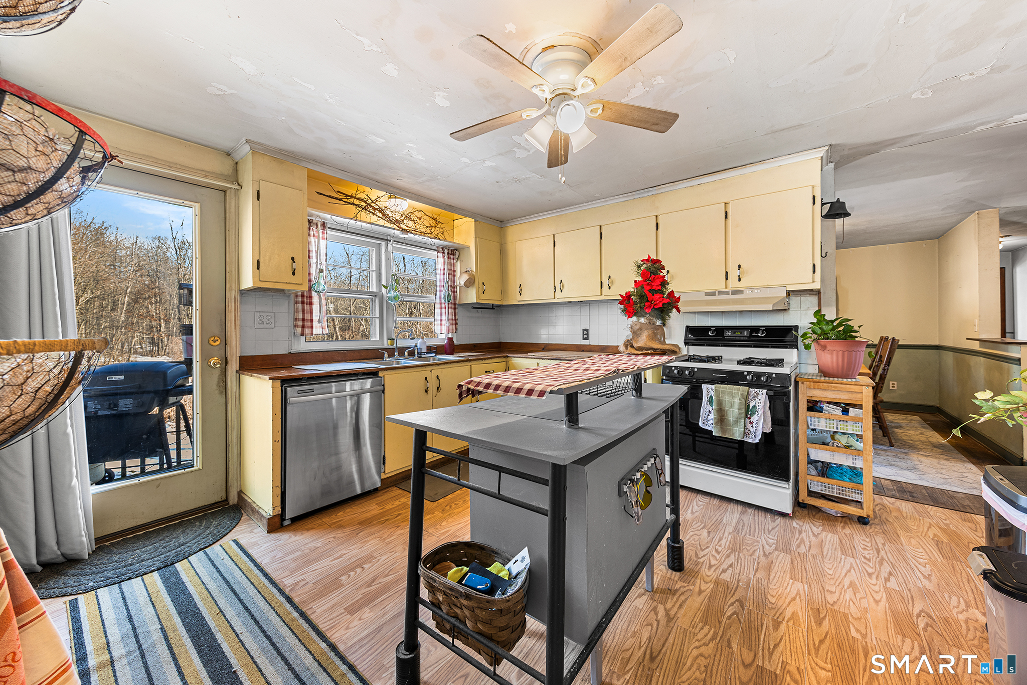 280 Village Hill Road Willington, CT 06279 - Photo 8 of 35 a kitchen that has a lot of cabinets in it