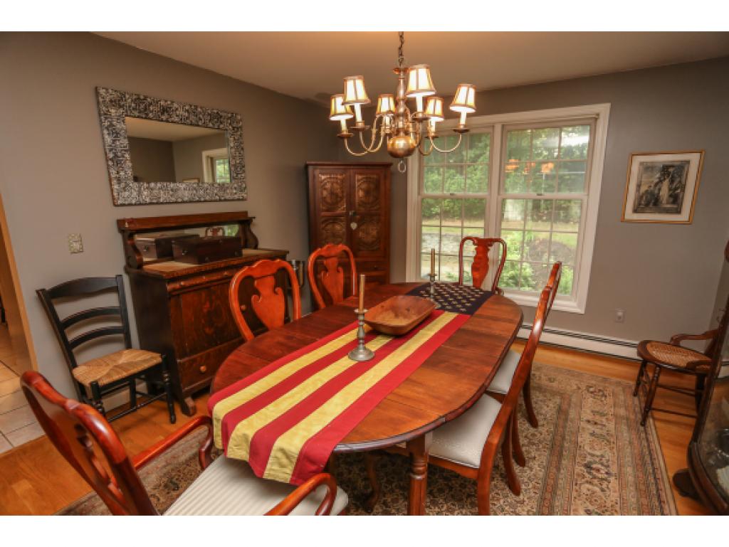 1165 River Road Manchester, NH 03104 - Photo 12 of 35