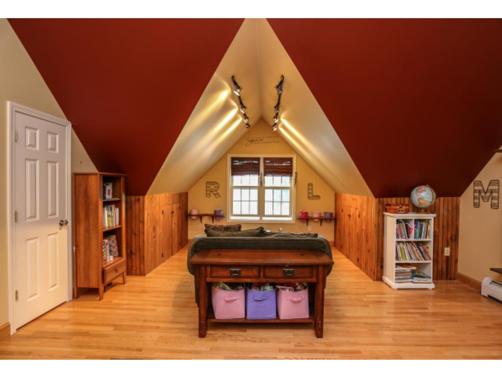 1165 River Road Manchester, NH 03104 - Photo 27 of 35