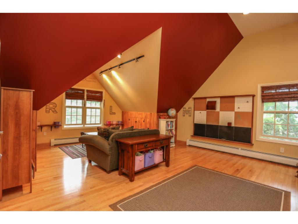 1165 River Road Manchester, NH 03104 - Photo 28 of 35