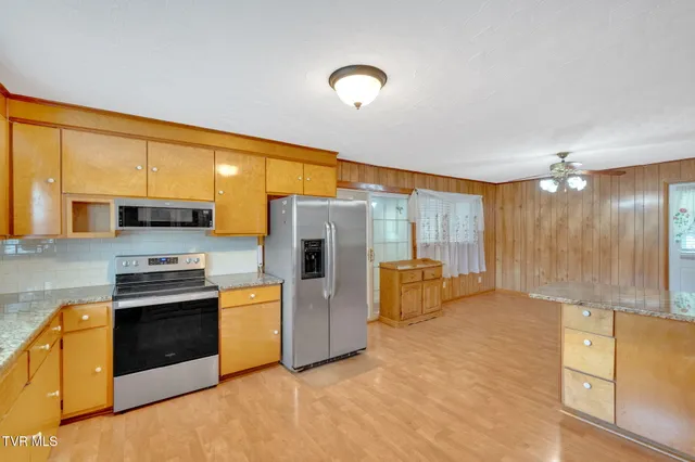 $229,900 | 4196 Walker Mountain Road, Bristol, VA 24202