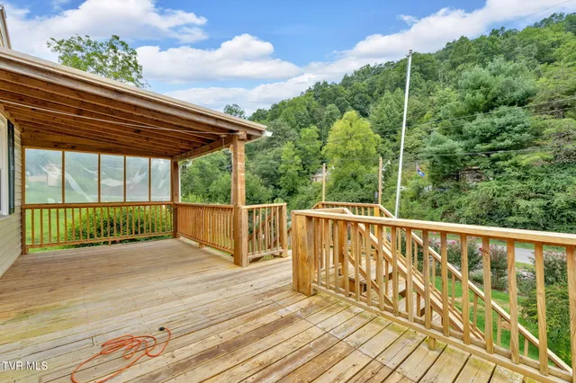 $229,900 | 4196 Walker Mountain Road, Bristol, VA 24202