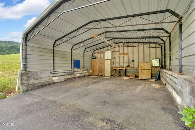 $229,900 | 4196 Walker Mountain Road, Bristol, VA 24202