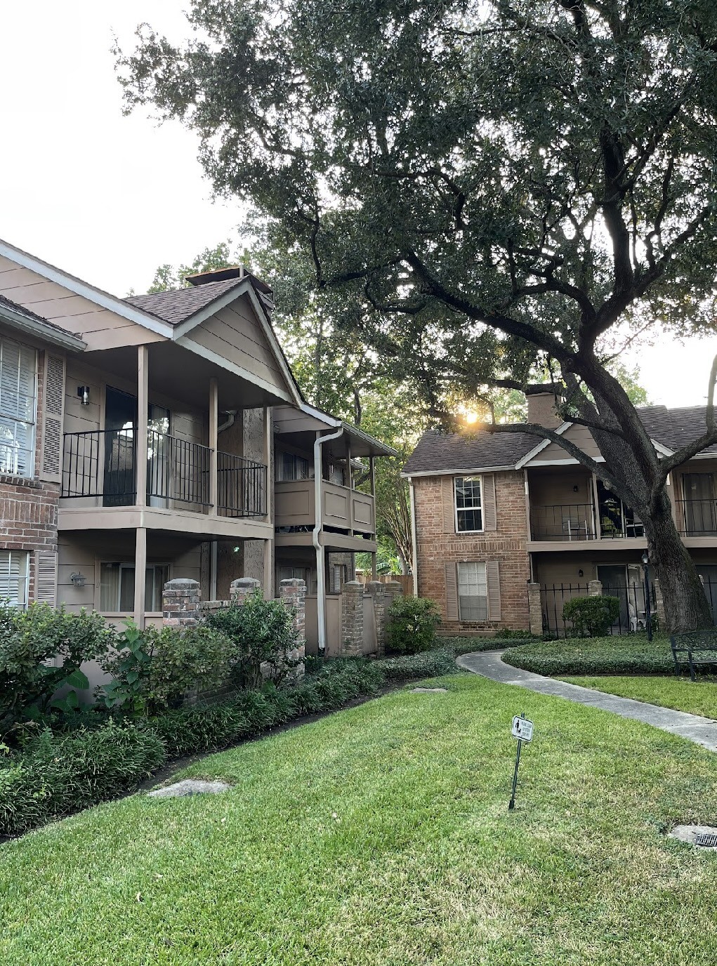 2800 Jeanetta Street, Unit 2706 Houston, TX 77063 - Photo 18 of 19 a front view of house with yard and green space