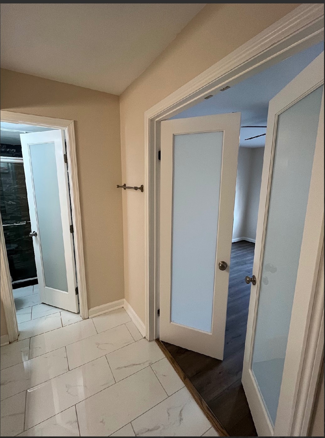 2800 Jeanetta Street, Unit 2706 Houston, TX 77063 - Photo 10 of 19 a view of front door