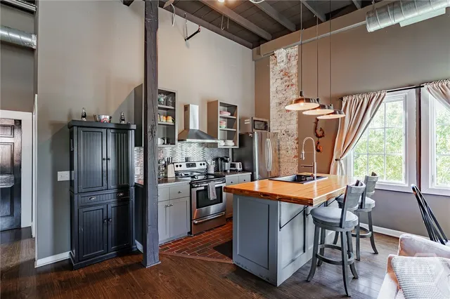 $849,000 | 269 North Hull Street, Unit 212, Athens, GA 30601