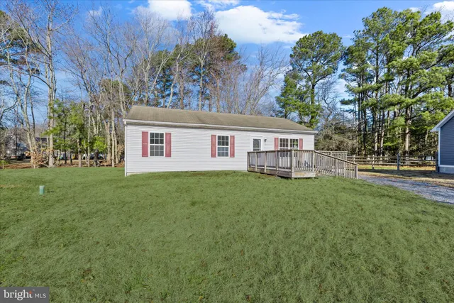 $300,000 | 143 Hollywood Drive, Ocean View, DE 19970