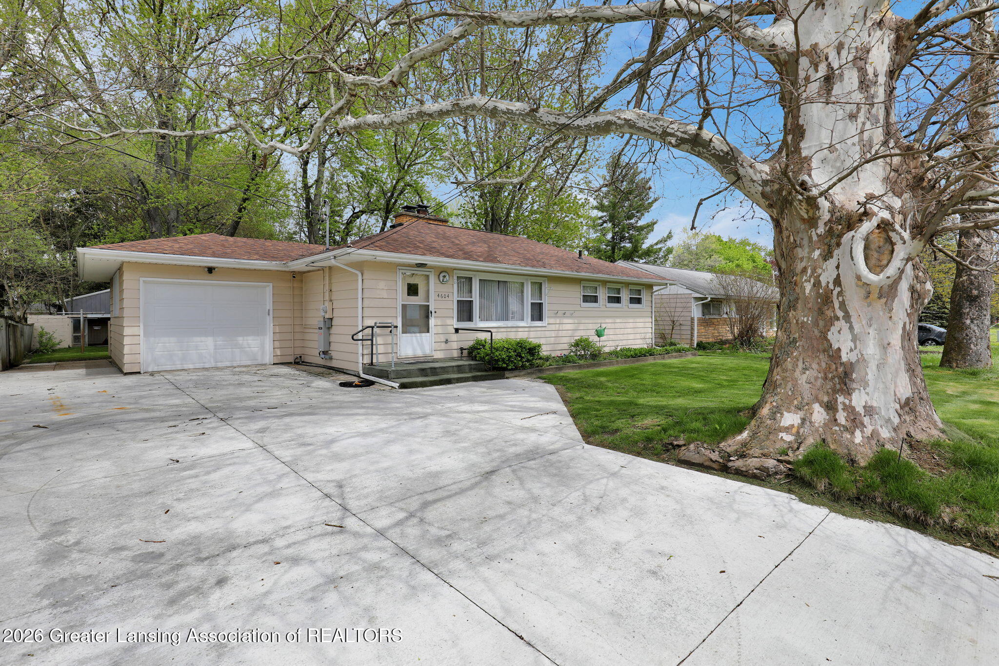 4604 Holt Road Holt, MI 48842 - Photo 2 of 43 01_42-web-or-mls-Open Ended Media-01