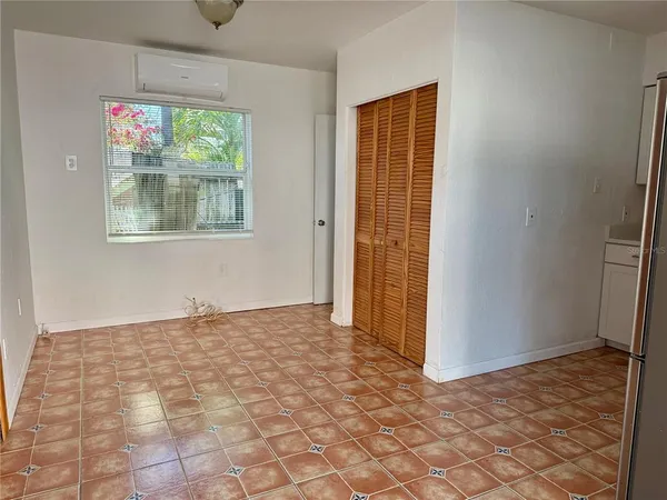 $1,200 | 551 73rd Avenue, Unit 2, St. Pete Beach, FL 33706