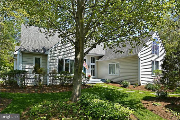 3705 Thomas Point Road Annapolis, MD 21403 - Photo 1 of 29 Exterior (Front)