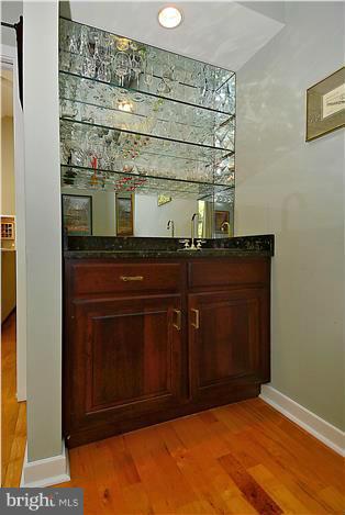 3705 Thomas Point Road Annapolis, MD 21403 - Photo 16 of 29 Interior (General)