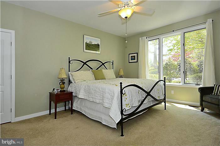 3705 Thomas Point Road Annapolis, MD 21403 - Photo 18 of 29 Bedroom (Master)